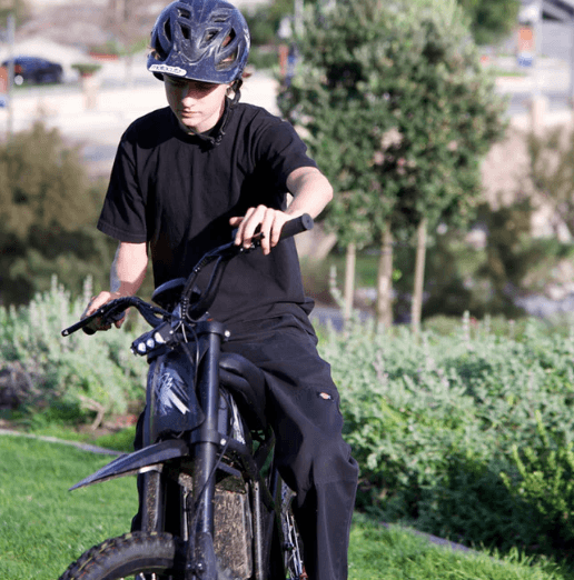 Moto électrique GT73 2400W avec double batterie