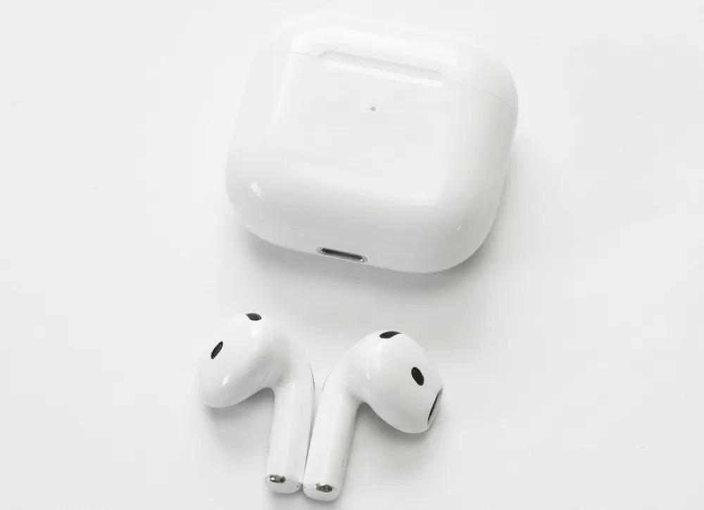 AirPods 4 ANC